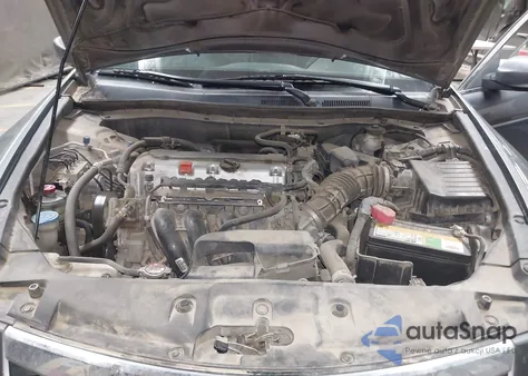 2011 Honda Accord 2.4 Lx z USA, uszkodzony, nr VIN 1HGCP2F39BA152024